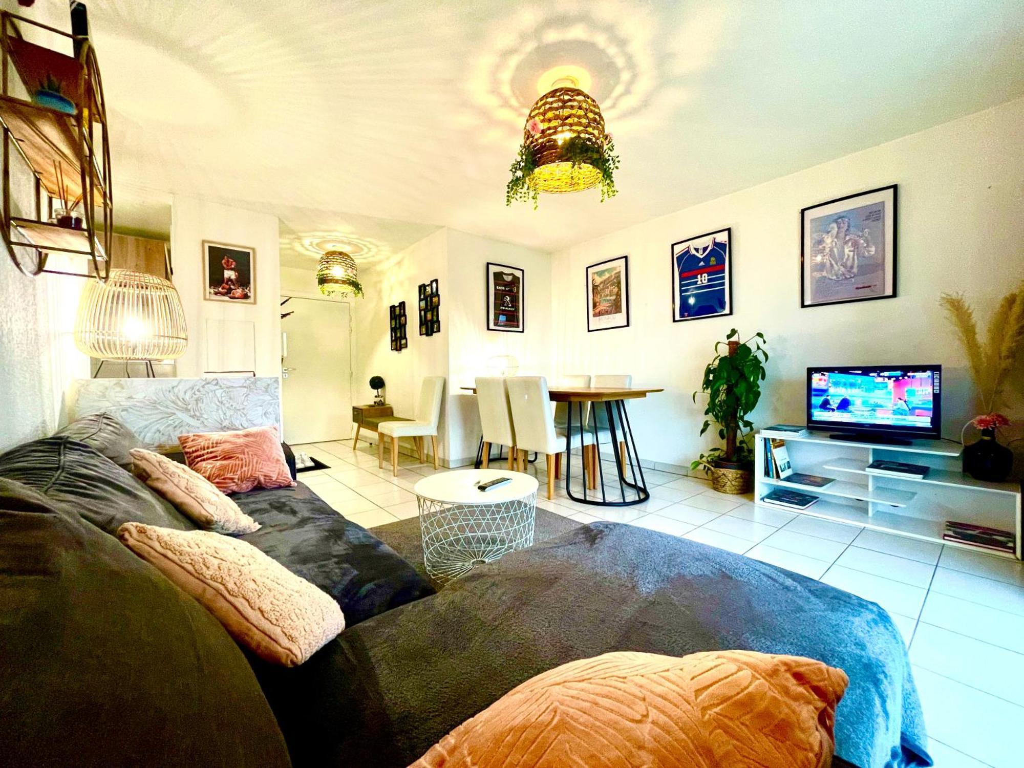 Bel Appartement T3 De 60M2 Avec Parking, Terrasse, Proche Du Metro Et Du Periph تولوز المظهر الخارجي الصورة